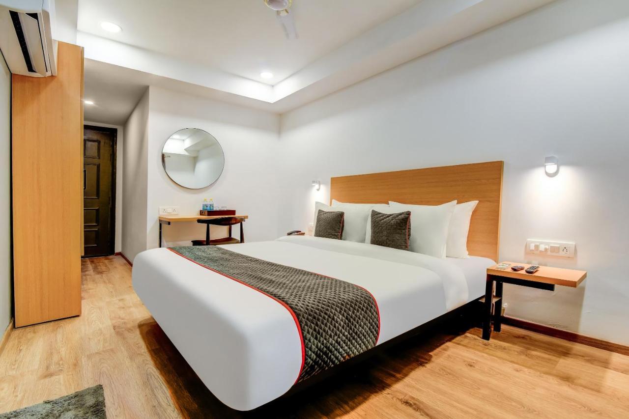 Oyo Townhouse 115 Patel Nagar Hotel New Delhi Eksteriør billede
