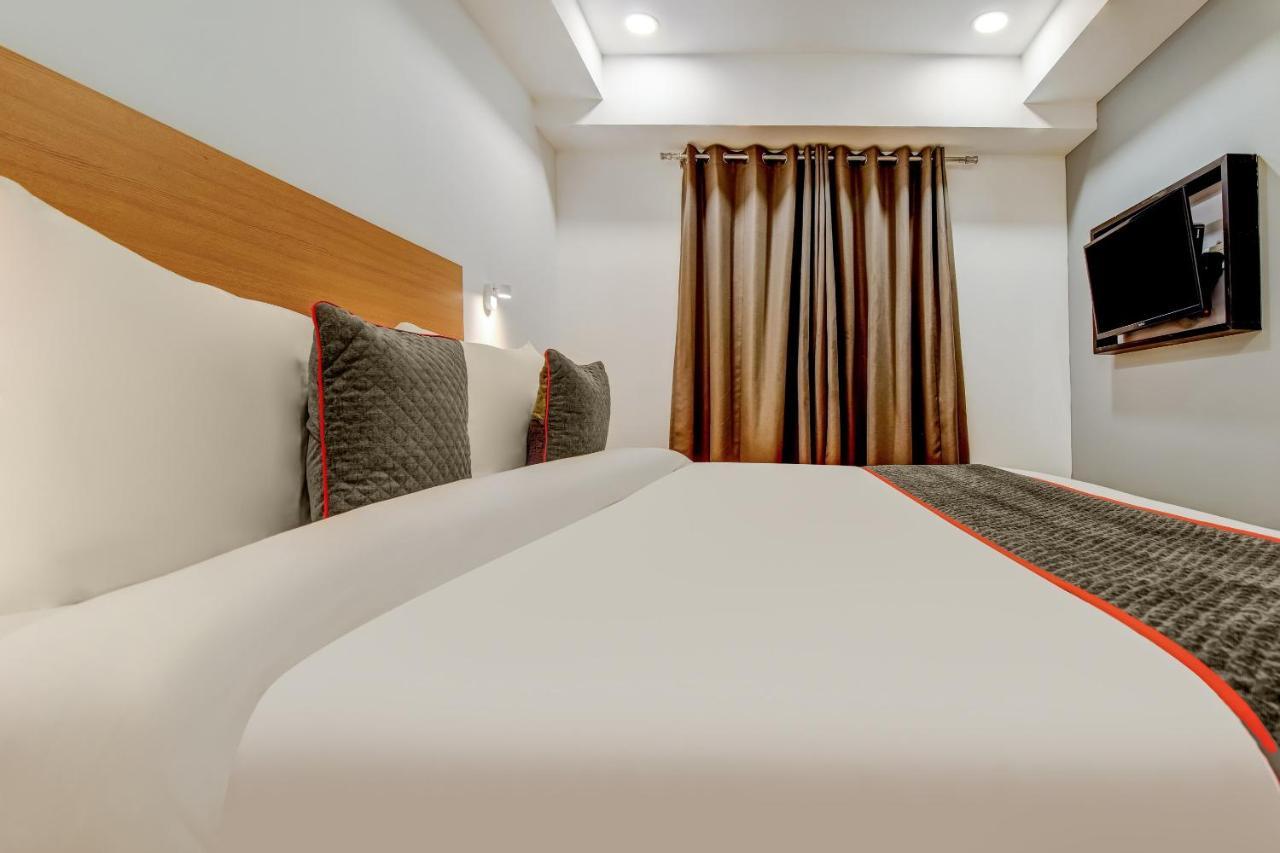 Oyo Townhouse 115 Patel Nagar Hotel New Delhi Eksteriør billede