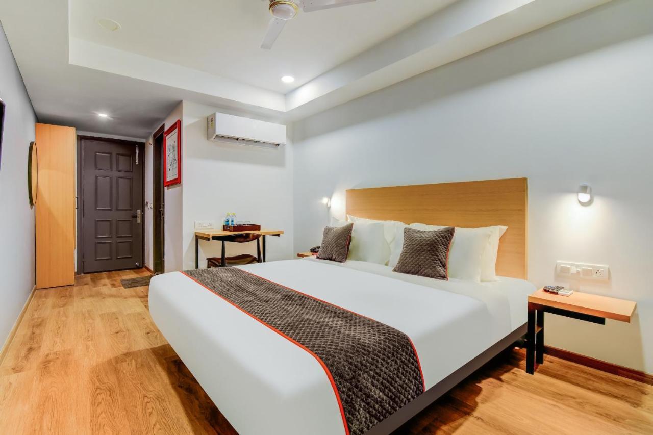 Oyo Townhouse 115 Patel Nagar Hotel New Delhi Eksteriør billede