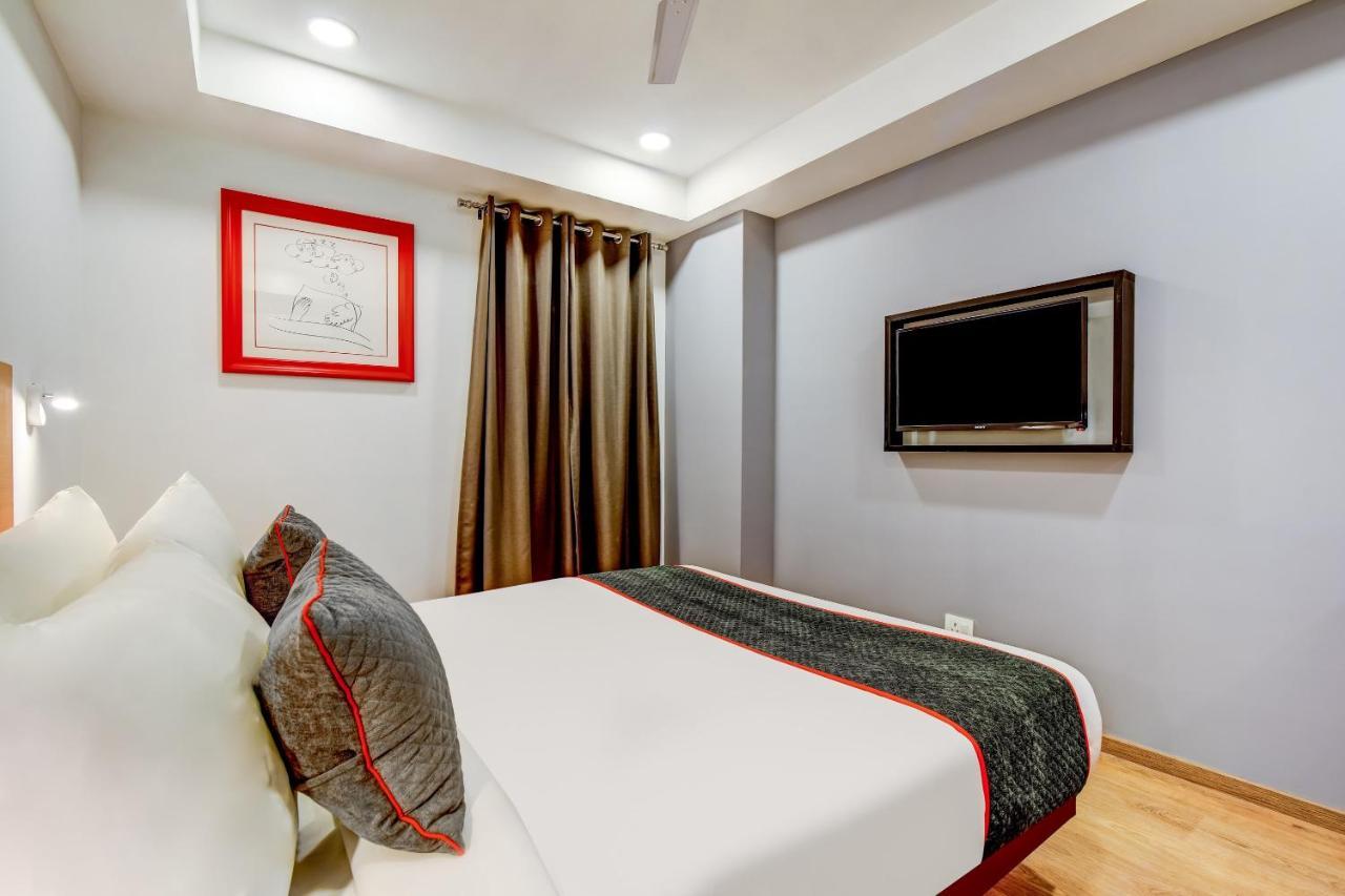 Oyo Townhouse 115 Patel Nagar Hotel New Delhi Eksteriør billede