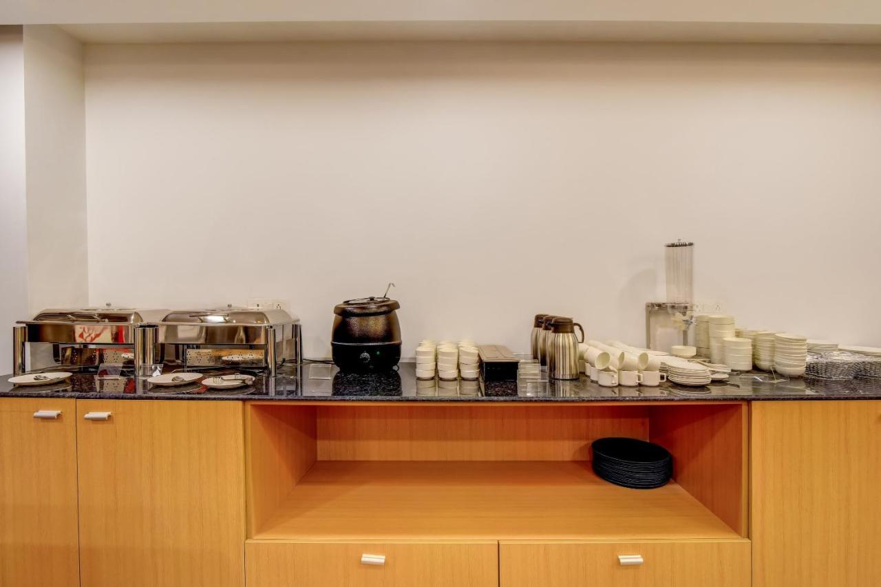 Oyo Townhouse 115 Patel Nagar Hotel New Delhi Eksteriør billede