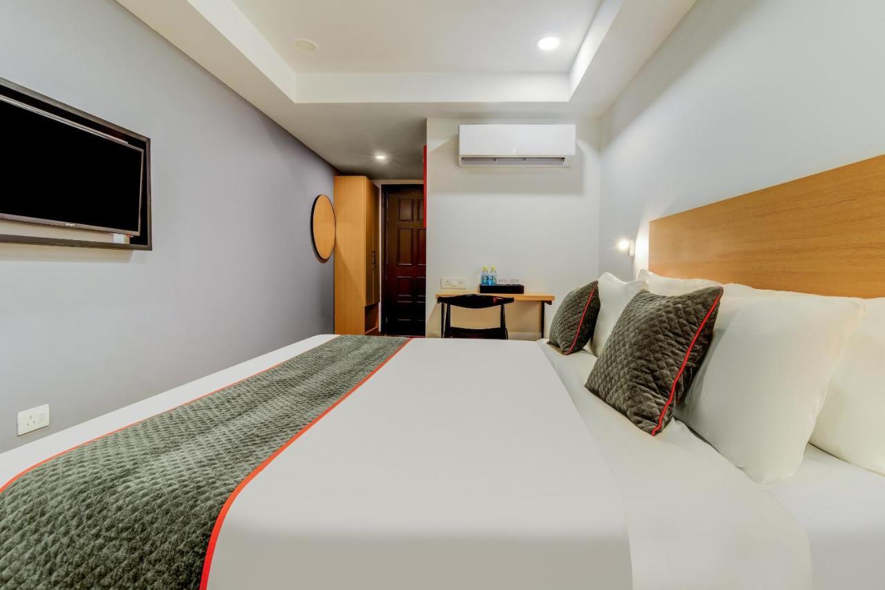 Oyo Townhouse 115 Patel Nagar Hotel New Delhi Eksteriør billede